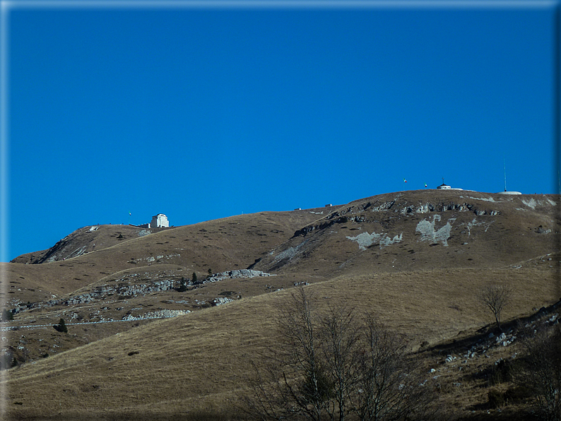 foto Salita al Col Serai e Cima Grappa